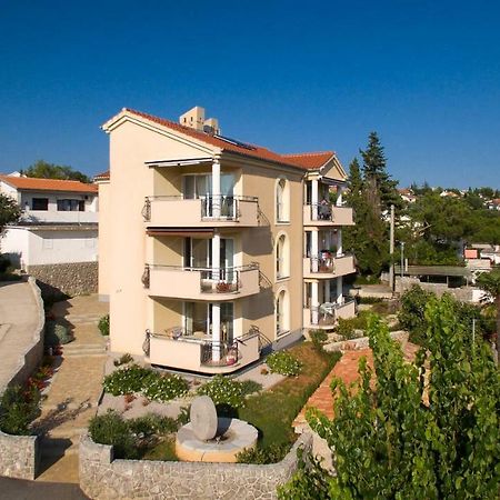 Franko & Ana Apartments Krk Town Luaran gambar