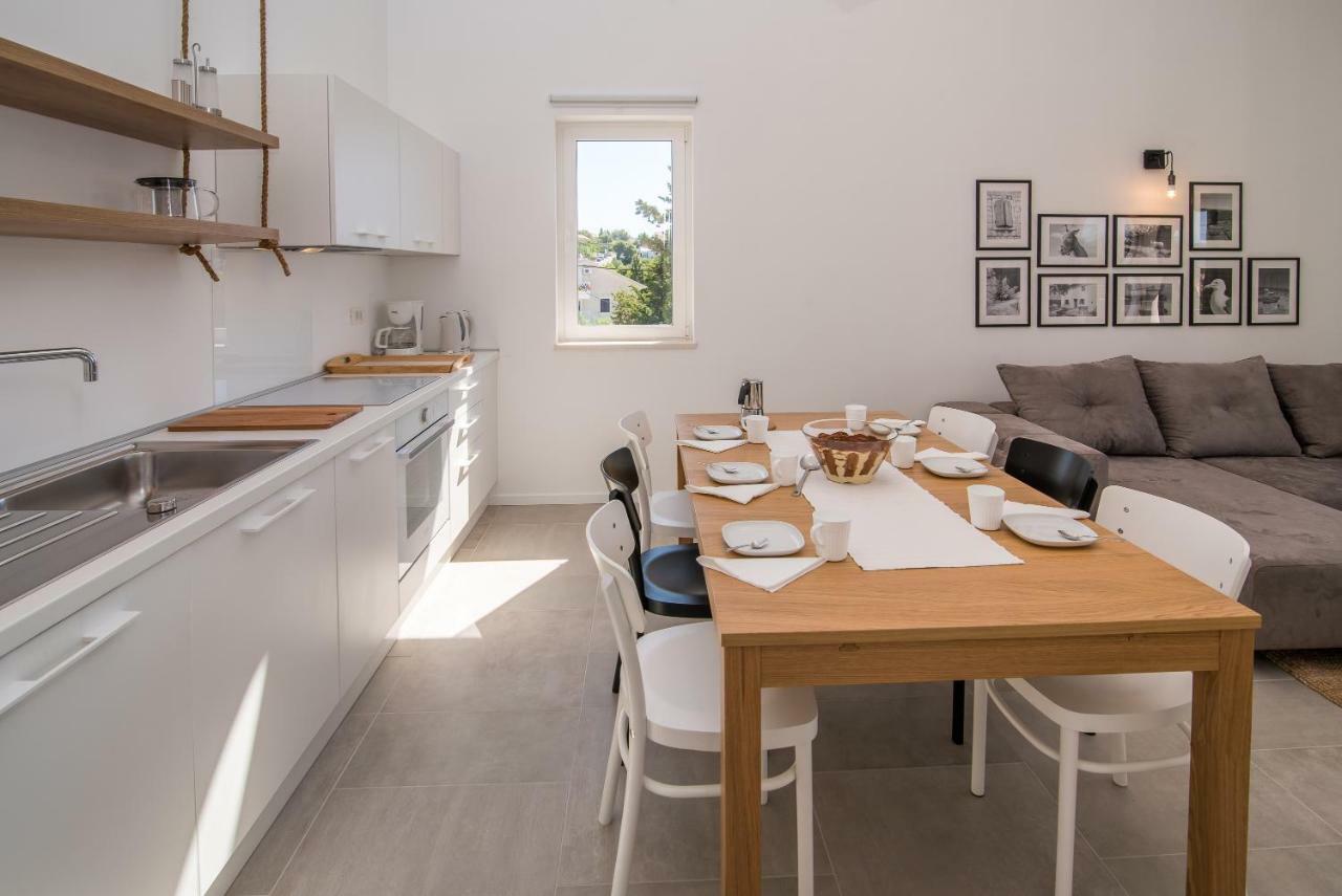 Franko & Ana Apartments Krk Town Luaran gambar