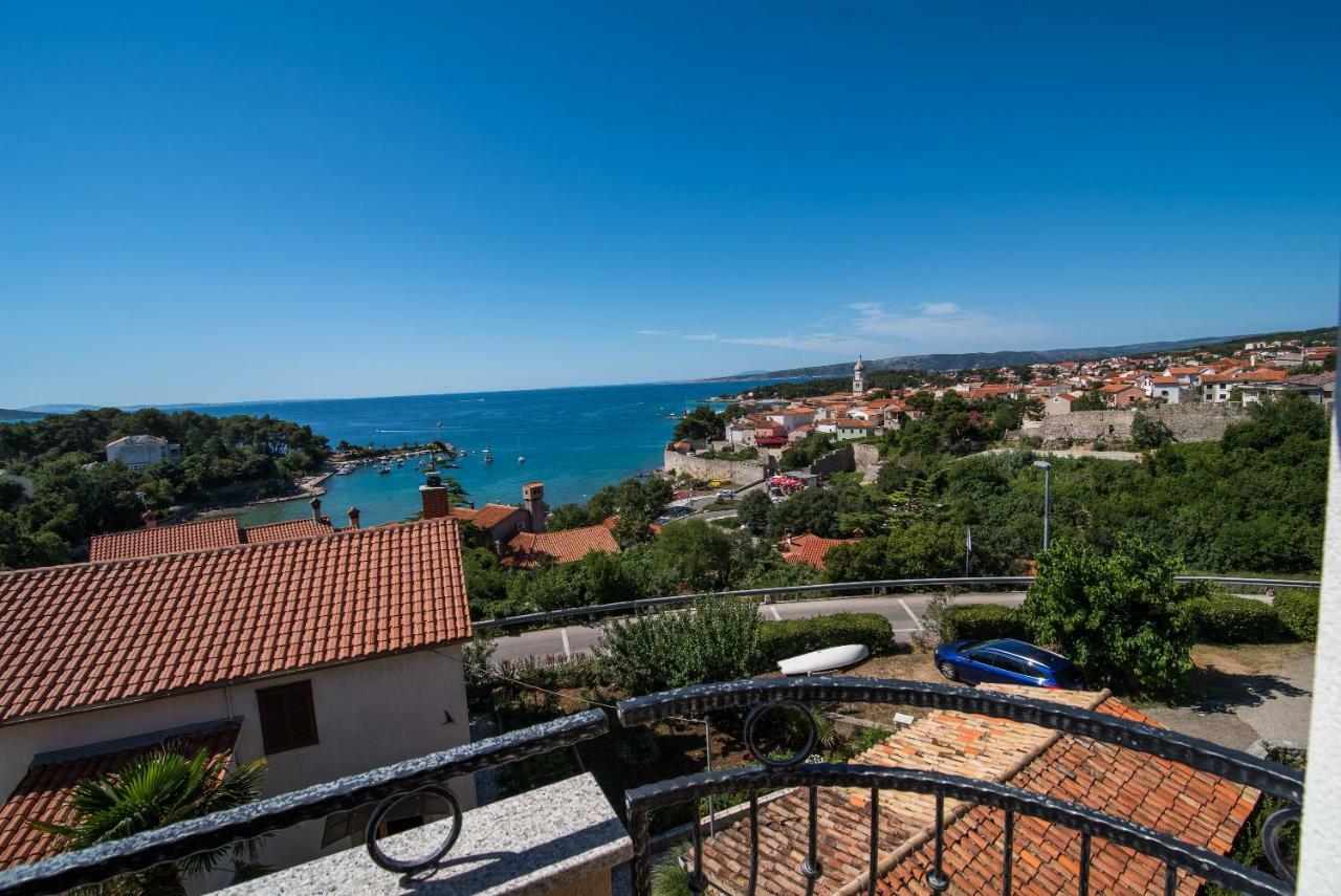 Franko & Ana Apartments Krk Town Luaran gambar