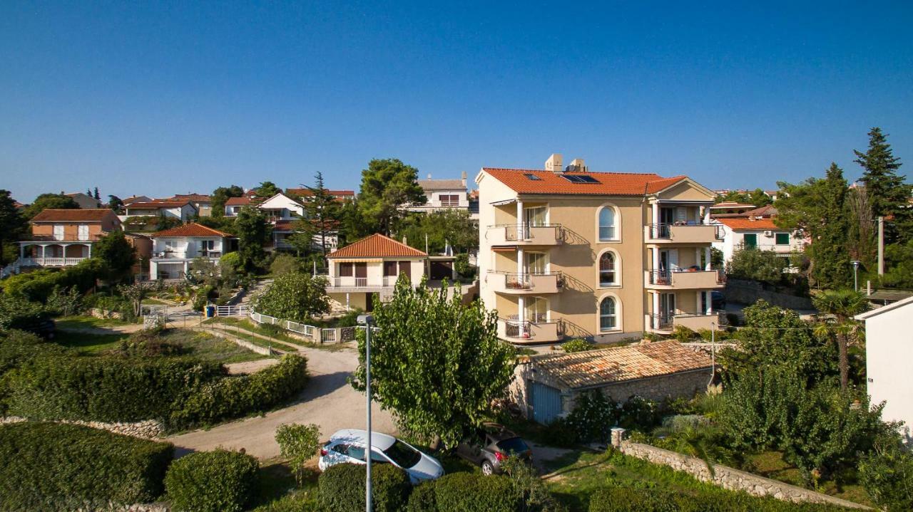 Franko & Ana Apartments Krk Town Luaran gambar