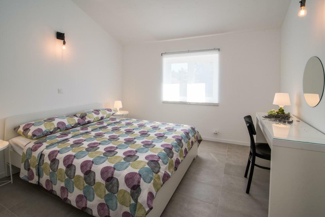 Franko & Ana Apartments Krk Town Luaran gambar